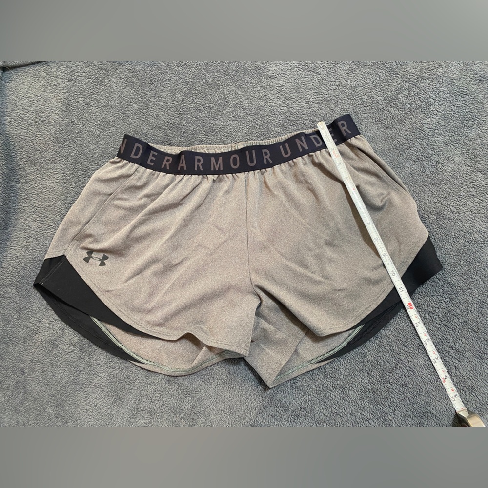 Women’s Under Armour running shorts size L